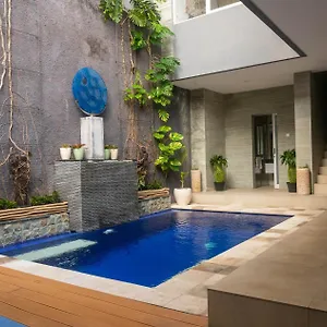 Lestari Villa